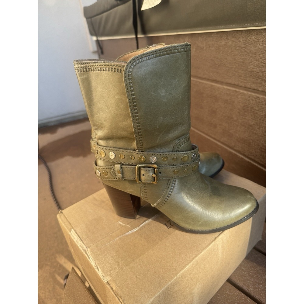 Fossil 8.5 Olive Leather Studded Harness Boots Y2K Western Moto Boho cowgirl